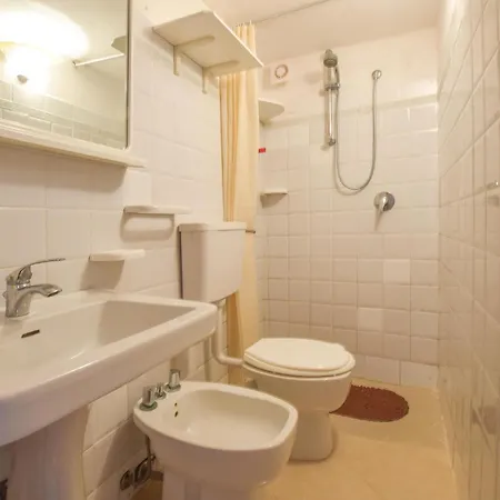 1 Bedroom Amazing In Appartamento Zambrone